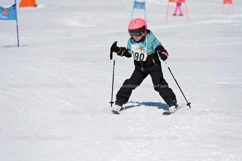 SRF_27.02.2026_630 | Skirennfotos,Serfaus,Fiss,Ladis,Kinderskirennen,Winter,Tirol,Oberland,skirace,SFL,feelfree,weil wir's genießen,ski,Ski,skifahren,Sonnenplateau, - Realisiert mit Pictrs.com