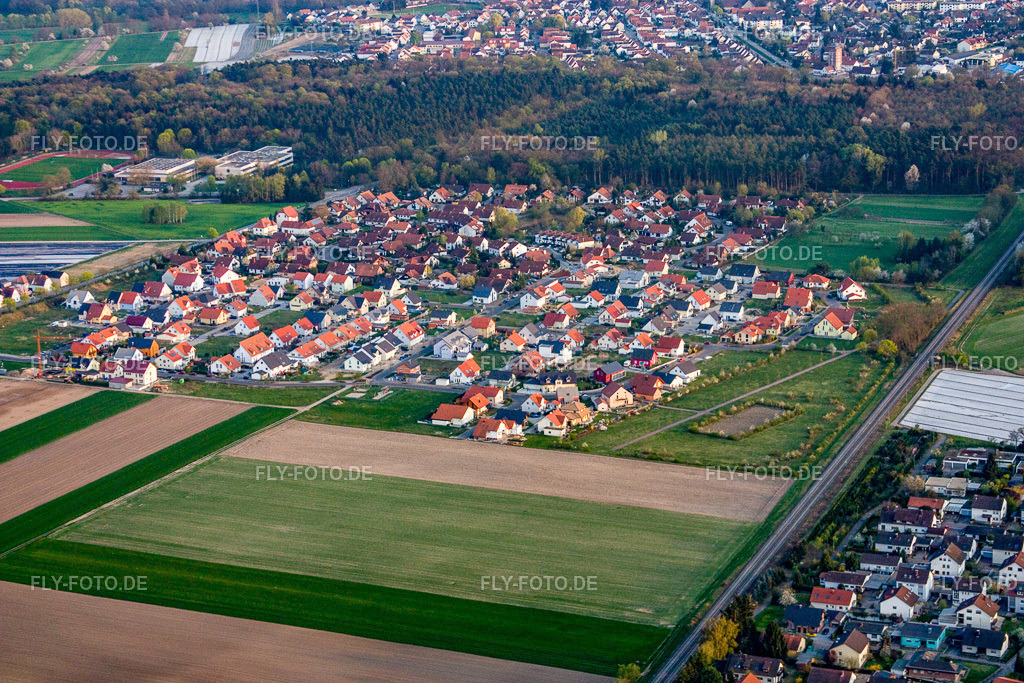 Neubaugebiet Tongruben | Luftbild: Neubaugebiet Tongruben in Rheinzabern im Bundesland Rheinland-Pfalz in Deutschland. Foto: IMG_17616.jpg vom 10.04.2009 durch Werner Riehm/FLY-FOTO.de - Realisiert mit Pictrs.com