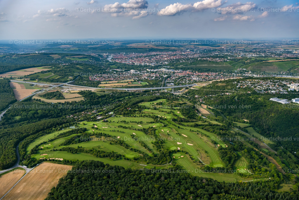4047844 | WüRZBURG 21.08.2021 Gelände des Golfplatz des Golf Club Würzburg e.V. im Ortsteil Heidingsfeld in Würzburg im Bundesland Bayern, Deutschland. // Grounds of the Golf course at of Golf Club Wuerzburg e.V. in the district Heidingsfeld in Wuerzburg in the state Bavaria, Germany. Foto: Gerhard Launer