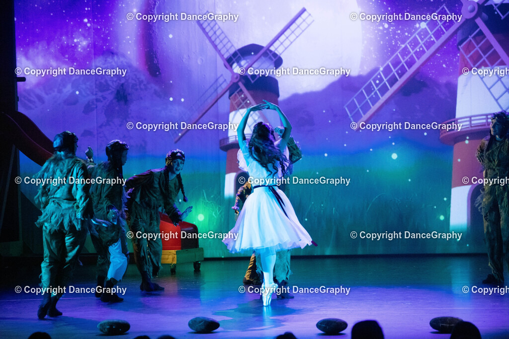 GPHY1865 | DanceGraphy - Realisiert mit Pictrs.com