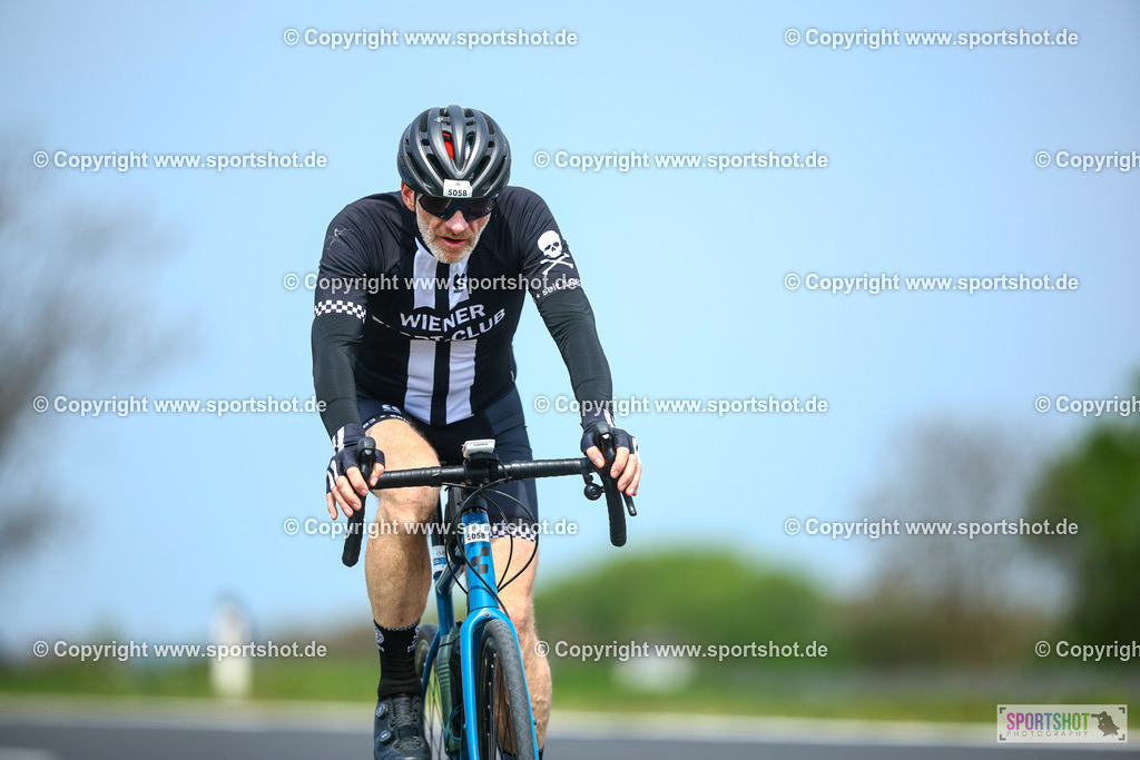 614_TRA56761 | Neusiedlersee Radmarathon 2026@sportshot_your_pictrs #yourpictures#roadtowm2029 #nrm #neusiedlerseeradmarathon #neusiedlersee #neusiedlerseetourismus #burgenland #mörbisch #nrm26 #burgenlandtourismus #voglundco #poweredbyburgenlandtourismus #radsport #rad #marathon #ucigranfondo #visitburgenland #ucigranfondoworldseries