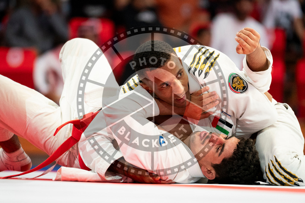 20231109PBB6428 | Fighters compete during the AJP World Professional Championship in the Mubadala Arena in Abu Dhabi, Arab United Emirates, on November 9, 2023.