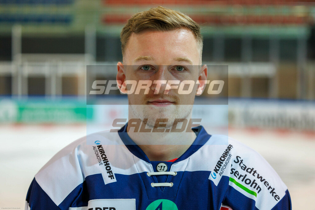 Iserlohn Roosters Teamshooting | John Broda - Realisiert mit Pictrs.com