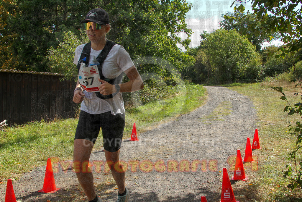 250830_1202_EV4_3820 | Sportfotografie im Rhein-Sieg Kreis, Köln, Bonn, NRW, Rheinland Pfalz, Hessen, etc. Unser Tätigkeitsfeld umfasst den Laufsport vom Volkslauf über den Marathon, Duathlon, Triathon bis zum Ultralauf wie Kölnpfad Ultra oder Schindertrail.