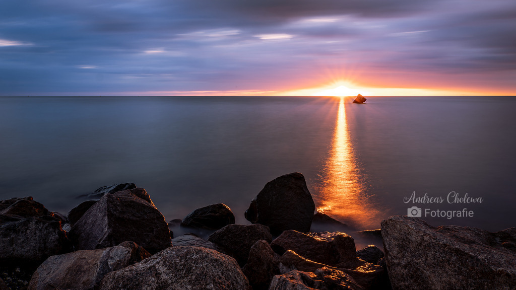Ostseestöpsel bei Sonnenuntergang | Ostseestöpsel bei Sonnenuntergang - Realisiert mit Pictrs.com