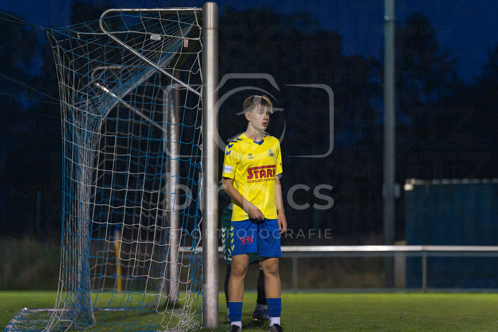 _DSC7260 | Professionelle Fußball- und Sportfotografie. Spielbilder online ansehen und kaufen – Einzelbilder oder komplette Galerien in hoher Qualität.