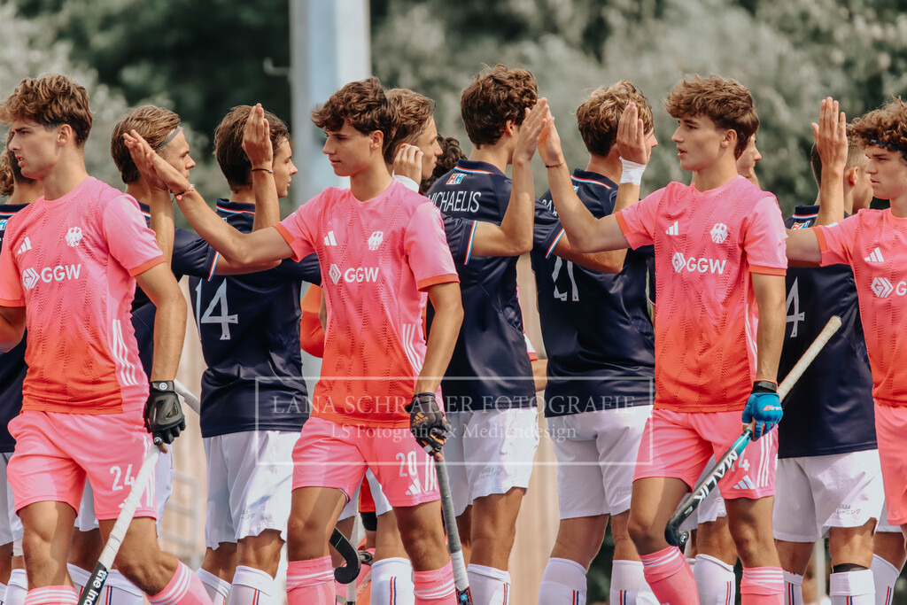 EM_MU18_F_GER-FRA_Lille_bearbeitet (47 von 433) | lanaschraderfotografie - Realisiert mit Pictrs.com