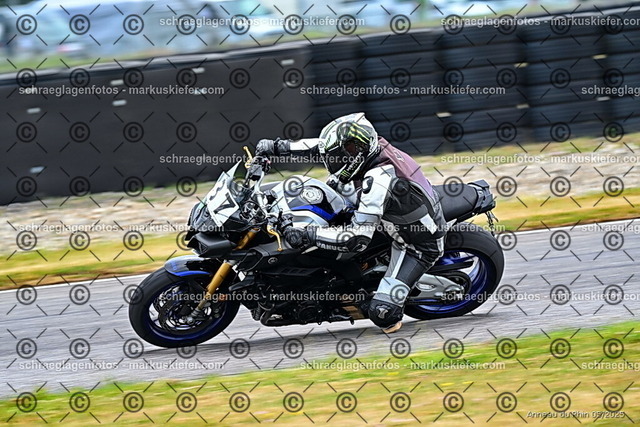 25bt02-0279 | markuskiefer.com - Realisiert mit Pictrs.com
