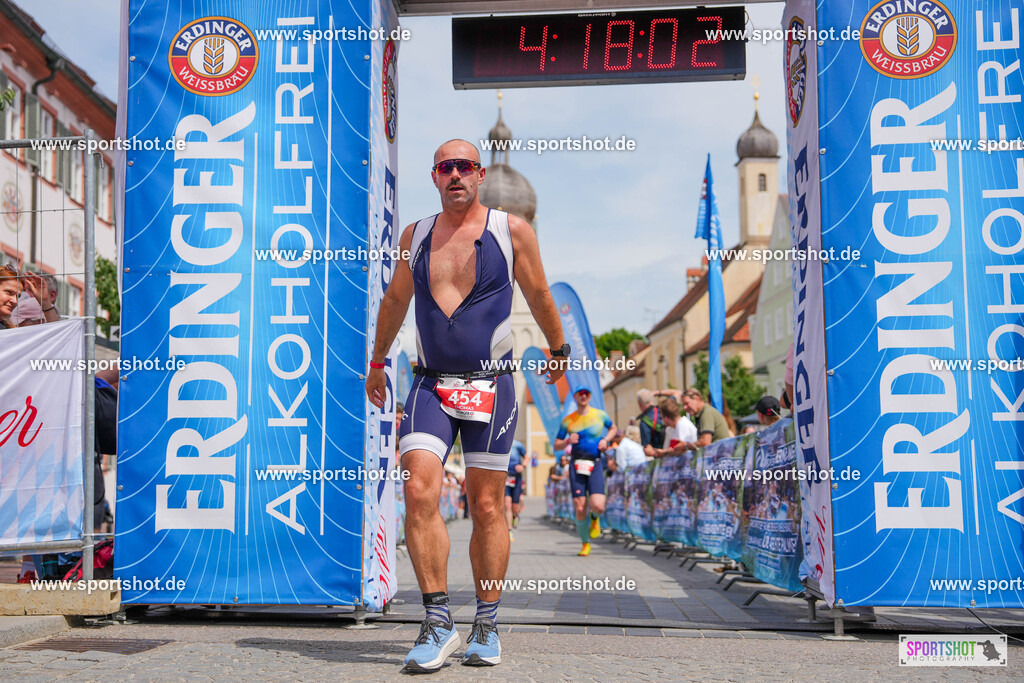 DSC05044 | Stadttriathlon Erding 2025. #yourpictrs #sportshot_your_pictrs @Sportshotphotography #stadttriathlonerding Copyright: www.sportshot.de