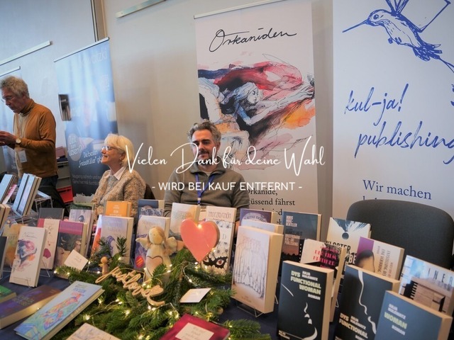 P1406028 | Fotografie für »mehr« Persönlichkeit ... von Anfang an - authentisch natürlich emotional - Geburt, Kinder und Familie, Entrepreneure, Kreative, Kamera-Scheue, Interessierte. Mit Empathie und ohne Posen erstelle ich Bilder mit "Wieder-Erkennungs-Gefühl".