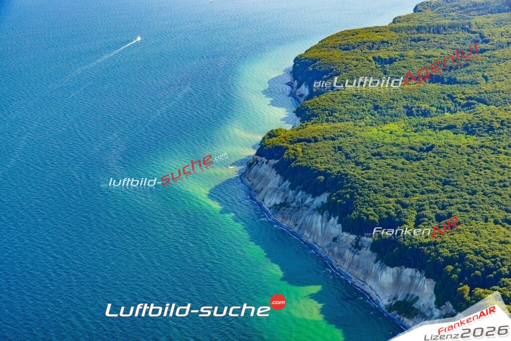 Luftbild Vs Google Maps  Kreidefelsen  Sassnitz -Das Luftbild wurde 2025 vom UL-Flugzeug heraus erstellt ( keine Drohnenluftbilder ) - Hochauflösende Luftaufnahme -Nicht vergleichbar mit Google Maps oder Satelittenbilder- Die Geschenkidee !Mit Lizenz und Bildrechte bestellbar