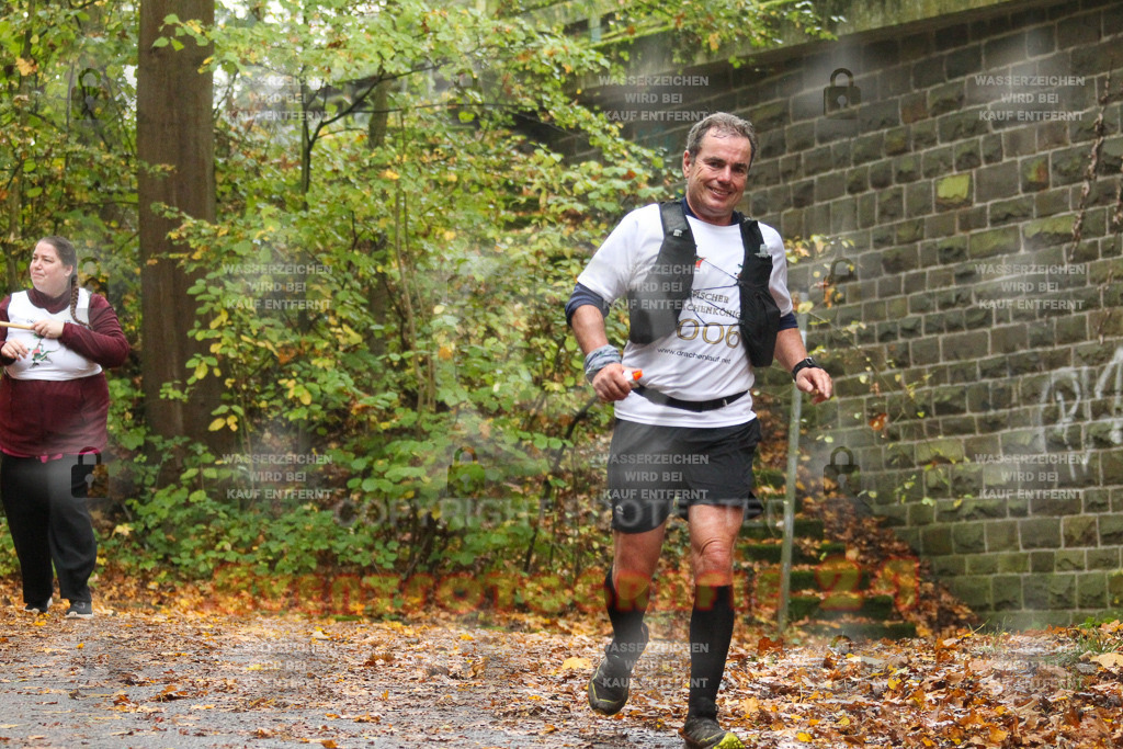 241027_0949_EV4_5825 | Sportfotografie im Rhein-Sieg Kreis, Köln, Bonn, NRW, Rheinland Pfalz, Hessen, etc. Unser Tätigkeitsfeld umfasst den Laufsport vom Volkslauf über den Marathon, Duathlon, Triathon bis zum Ultralauf wie Kölnpfad Ultra oder Schindertrail.
