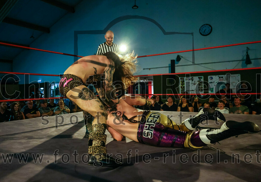 2023-08-12_065_EWS_Wrestling_ERDING | Erding, Deutschland, 12.08.2023:
Wrestling, Saison 2023, EWS Wrestling ERDING

Foto: Christian Riedel / fotografie-riedel.net