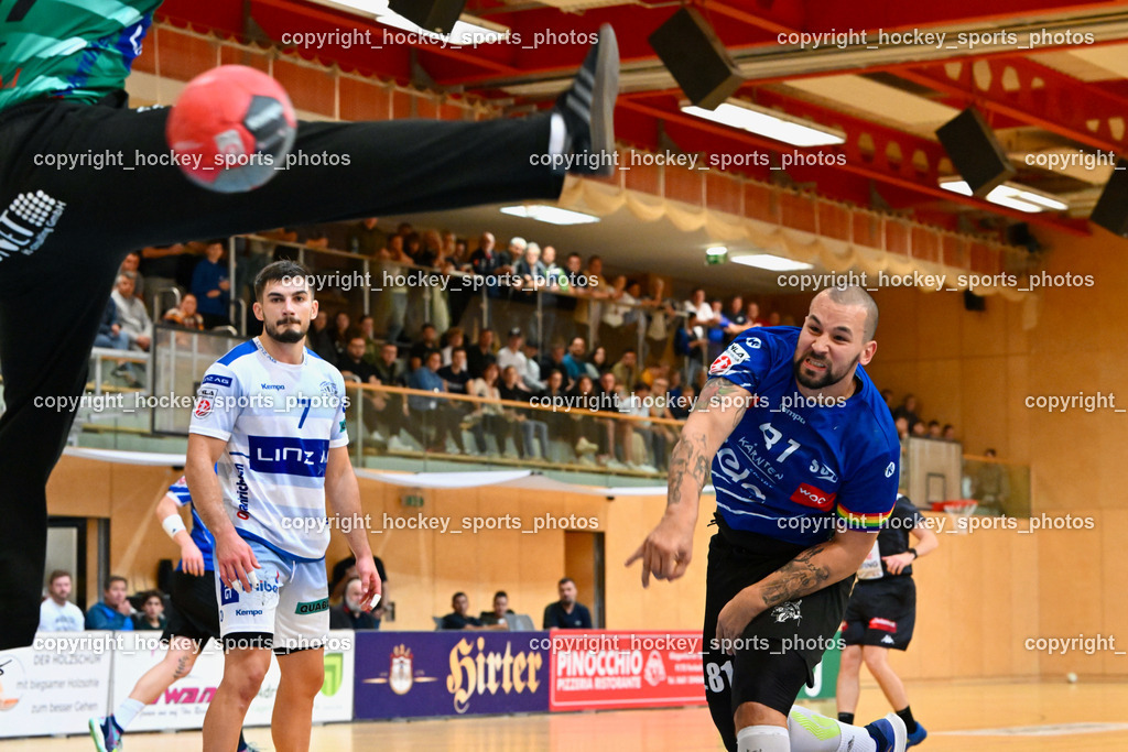 SC Ferlach vs. HC Linz AG 11.10.2023 | #81 MILICEVIC Adrian SC Ferlach, #7 GRGIC Mislav HC LINZ, SC Ferlach vs. HC Linz AG 11.10.2023, SC Ferlach vs. HC Linz AG am 11.10.2023 in Ferlach (Ballspielhalle Ferlach), Austria, (Photo by Bernd Stefan)