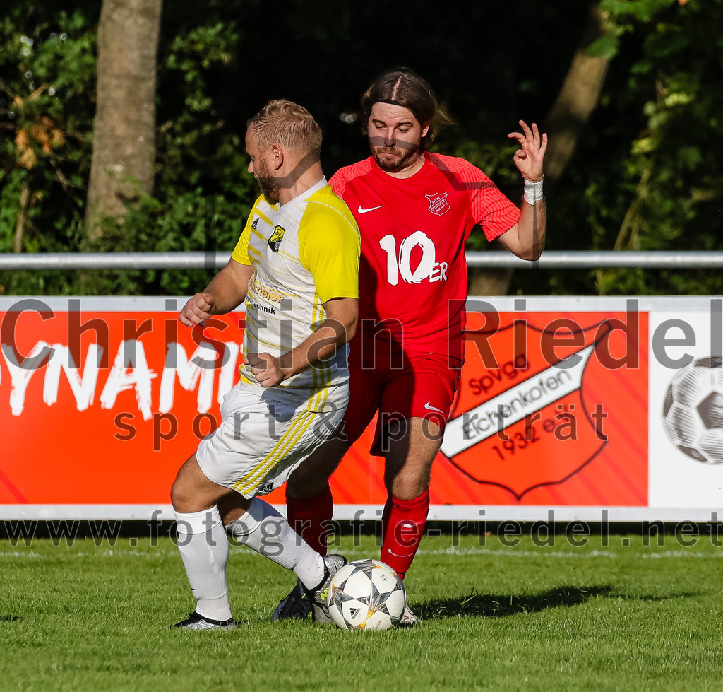 2023-08-18_093_SpVgg_Eichenkofen_gegen_FC_Langenpreising | Erding, Deutschland, 18.08.2023:
Fußball, A-Klasse 2023 / 2024, 3. Spieltag, SpVgg Eichenkofen gegen FC Langenpreising, Endergebnis: 0:2

Sascha Dörner (SpVgg Langenpreising, #17), Thomas Frieß (SpVgg Eichenkofen, #9)

Foto: Christian Riedel / fotografie-riedel.net