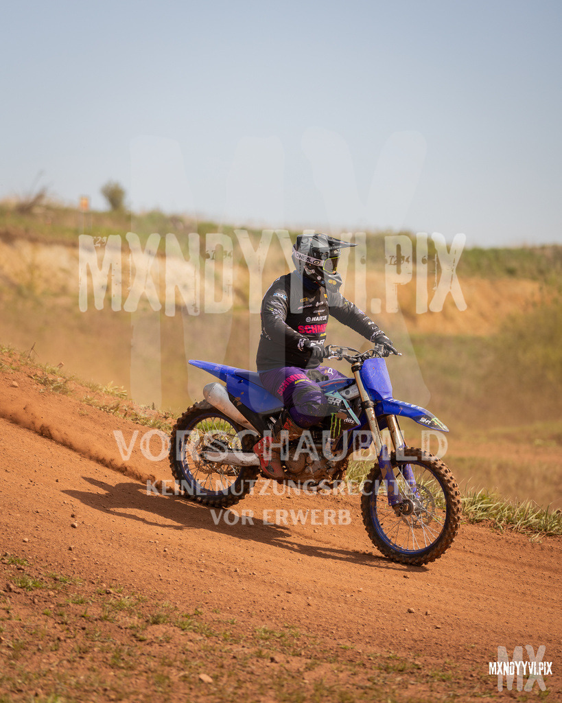866A4136 | mxndyyvipix