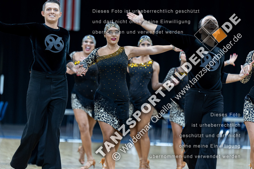 20240310-00765 | Hier finden Sie Tanz Bilder vom Latein und Standard Formationen tanzen. Sportbilder vom Tanzsport. Schöne Fotos und von Weltmeisterschaft, Europameisterschaft, Bundesliga, Regionalliga, Oberliga und Landesliga sowie von GOC Stuttgart, DanceComp, WM Bremen