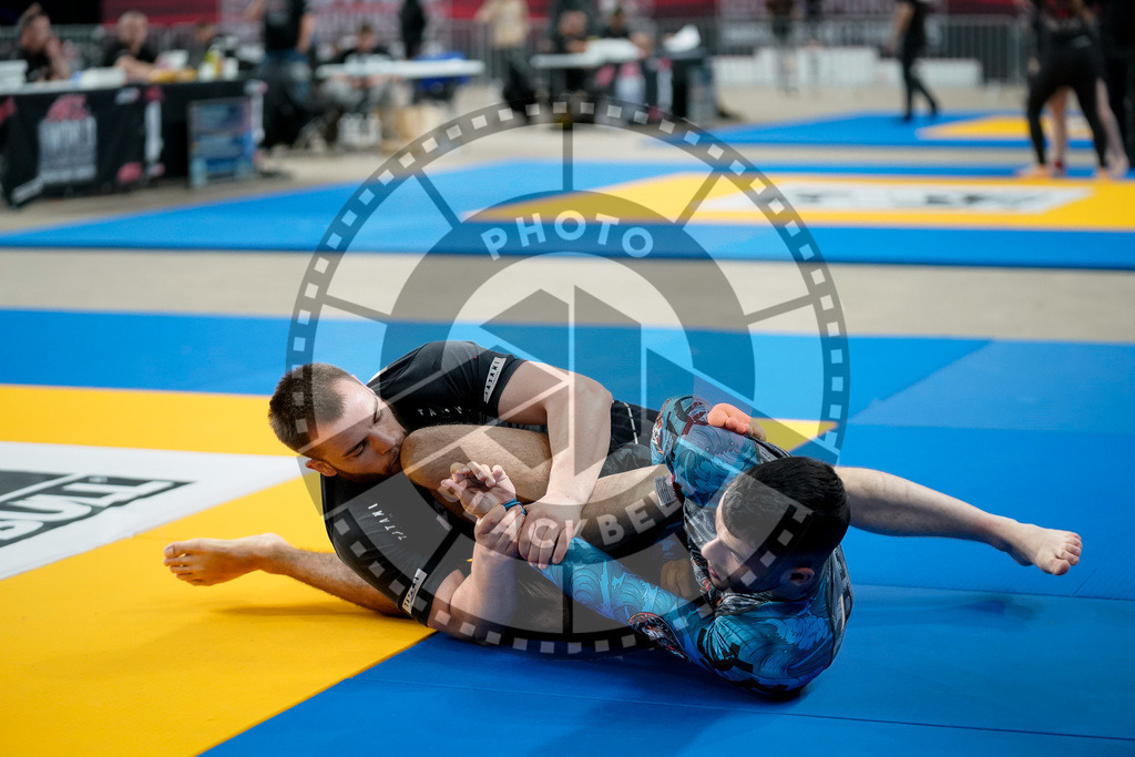 20250518PBB2299 | Athletes compete during the second day of the ADCC Amateur World Championship on May 18, 2025 in Warsaw, Poland. © Chiara Dazi / photoblackbelt