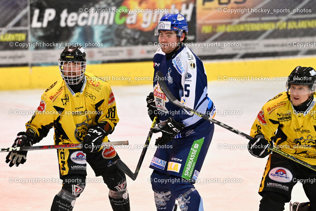 ESC Steindorf vs. MET PHOTOVOLTAIK HORNETS SPITTAL | #98 Thalhammer Dominic EC Hornets Spittal, #95 Gelfanov Ruslan ESC Steindorf, #16 Nageler Daniel EC Hornets Spittal, ESC Steindorf vs. MET PHOTOVOLTAIK HORNETS SPITTAL, ESC Steindorf vs. MET PHOTOVOLTAIK HORNETS SPITTAL am 26.10.2024 in Steindorf (Ossiachersee Halle), Austria, (Photo by Bernd Stefan)