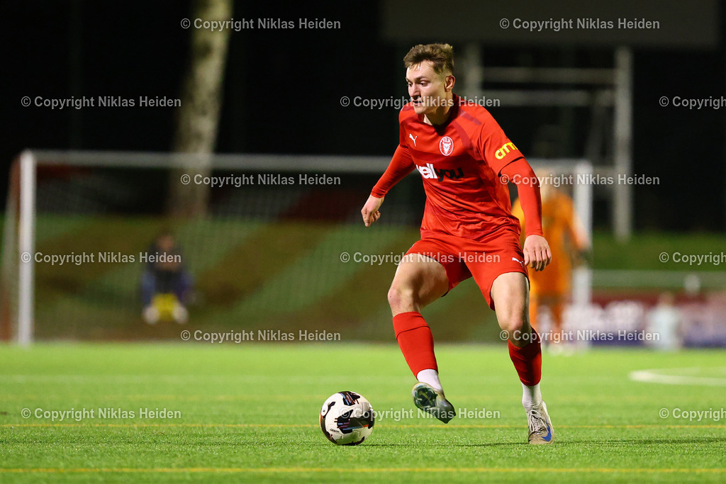NH_FCKiliaKiel_TuSRotenhof_FlensOberliga_18032026 | #17 Marc Schwabe (FC Kilia Kiel)Fußball I Herren I Flens Oberliga I Saison 2025-2026 I 18. Spieltag I FC Kilia Kiel - TuS Rotenhof I 18.03.2026 I Kilia Stadion