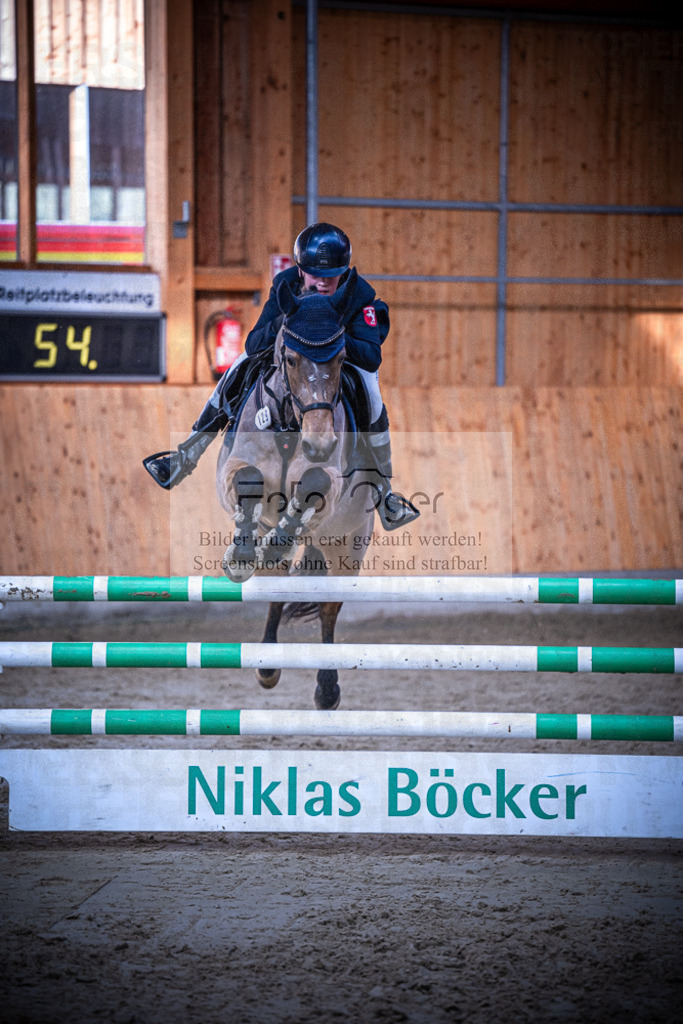 DOS_1028 | Entdecke hochwertige Reitturnierfotos von Foto Oger. Professionell, emotional und authentisch – jetzt Lieblingsmomente im Shop bestellen.Deutschlandweite Turnierfotografie. - Realisiert mit Pictrs.com