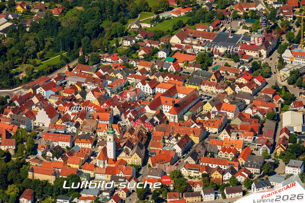 Luftaufnahme von Abensberg - Die Luftaufnahme wurde 2025 vom UL-Flugzeug heraus erstellt ( keine Drohne ) - Hochauflösende Luftaufnahme - für professionelle Ausdrucke geeignet. Die Geschenkidee !Mit Lizenz und Bildrechte bestellbar