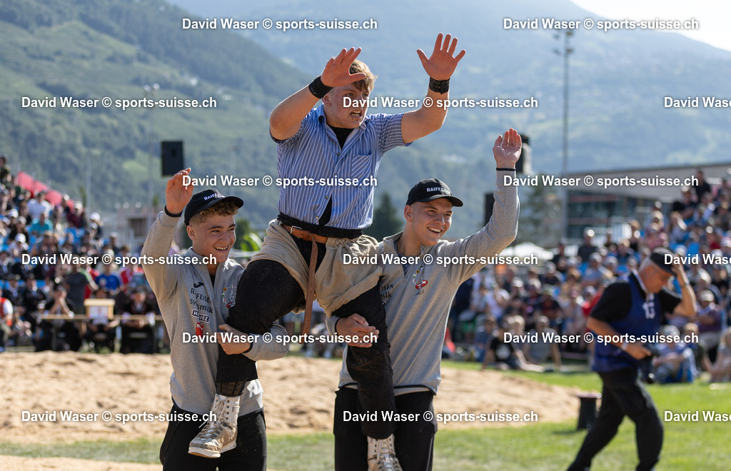 Vainqueur Finale 2009 Girard No_ (2009)_ S sur Scheuner Adrian (2009)_ S12 | sports-suisse.ch