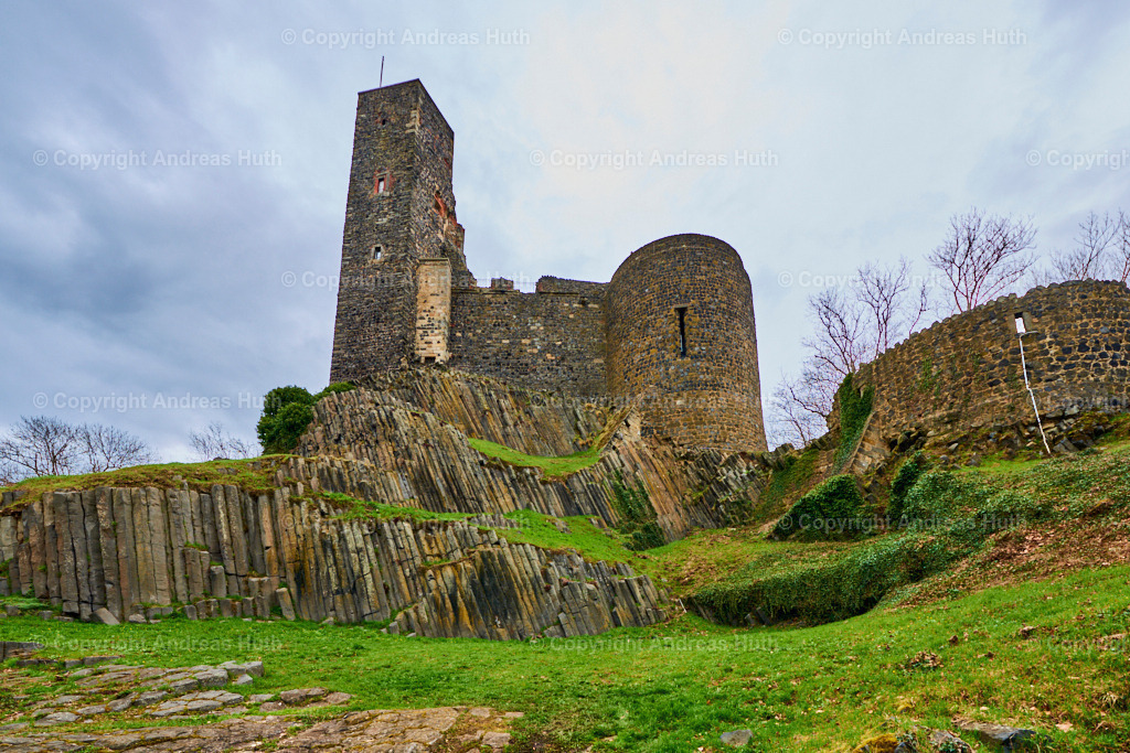 Die Burg Stolpen_ auf Basalt gebaut 02 | Bedeutsame Landschaften Deutschlands - Realisiert mit Pictrs.com
