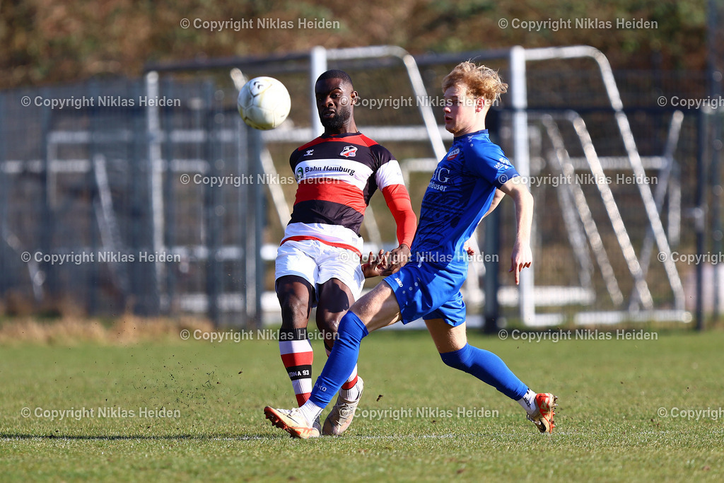 NH_Altona93_TSVSasel_OberligaHamburg_15032025 | #23 Gideon Baur (Altona 93), #12 Maurice Lüllemann (TSV Sasel)Fußball I Herren I Gamesright Oberliga Hamburg I Saison 2024-2025 I 27. Spieltag I Altona 93 - TSV Sasel I 15.03.2025 I Adolf-Jäger-Kampfbahn