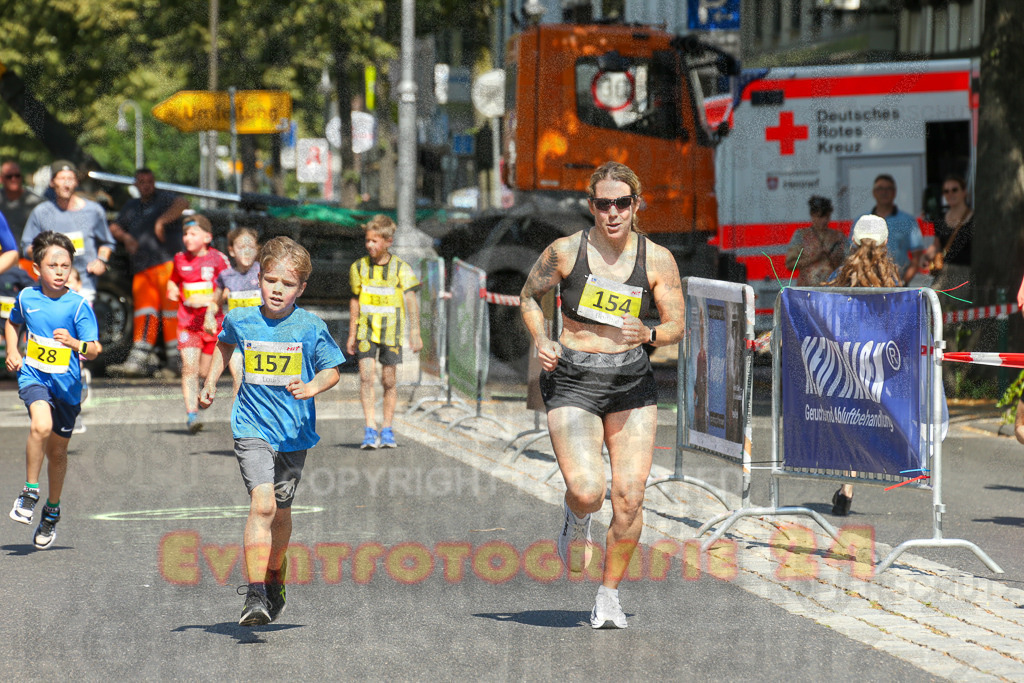250621_1046_EX1_2497 | Sportfotografie im Rhein-Sieg Kreis, Köln, Bonn, NRW, Rheinland Pfalz, Hessen, etc. Unser Tätigkeitsfeld umfasst den Laufsport vom Volkslauf über den Marathon, Duathlon, Triathon bis zum Ultralauf wie Kölnpfad Ultra oder Schindertrail.