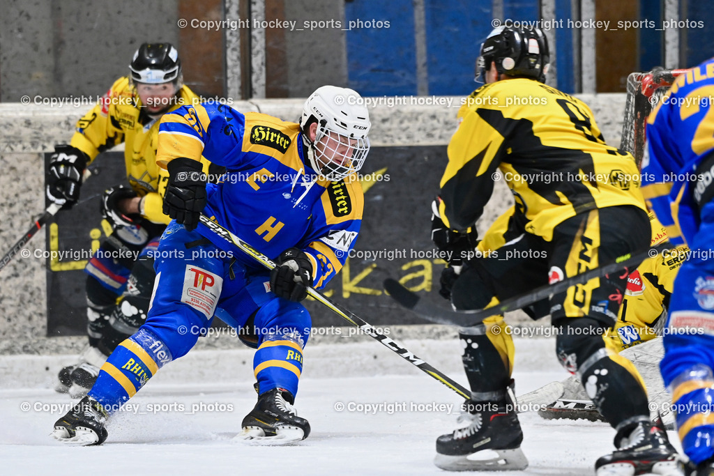 EC MET PHOTOVOLTAIK HORNETS SPITTAL vs. EHC Althofen  | #96 Kronlechner Christoph 1. EHC ALTHOFEN, #81 Sivec Peter Paul EC Hornets Spittal, #33 Kabas Michael EC Hornets Spittal, EC MET PHOTOVOLTAIK HORNETS SPITTAL vs. EHC Althofen , EC MET PHOTOVOLTAIK HORNETS SPITTAL vs. EHC Althofen  am 25.01.2025 in Villach (Stadthalle Villach), Austria, (Photo by Bernd Stefan)