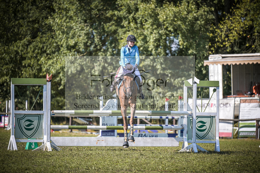 DOS_0294 | Entdecke hochwertige Reitturnierfotos von Foto Oger. Professionell, emotional und authentisch – jetzt Lieblingsmomente im Shop bestellen.Deutschlandweite Turnierfotografie. - Realisiert mit Pictrs.com