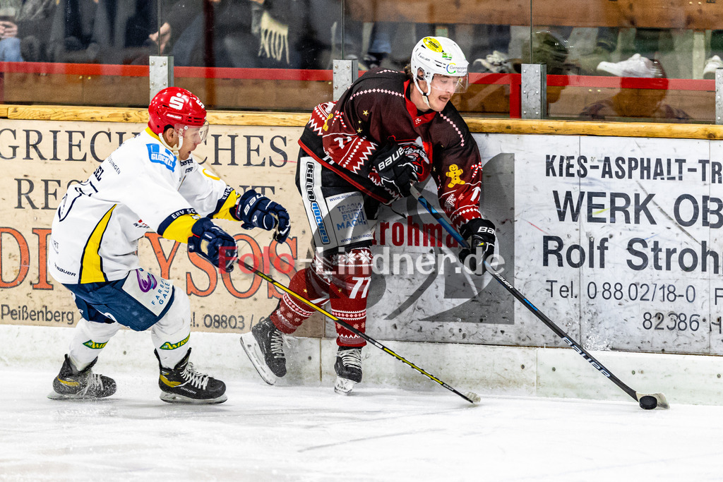 Bayernliga Eishockey, TSV Peißenberg Miners gegen den ERV Schweinfurt am 11.12.22 in Peißenberg | Bayernliga Eishockey, TSV Peißenberg Miners gegen den ERV Schweinfurt am 11.12.22 in Peißenberg