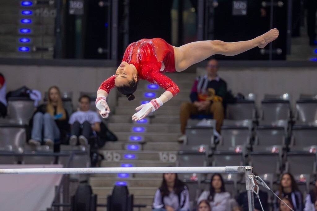 EnBW DTB-Pokal Stuttgart 2025, Mixed Cup***Rose Woo (Kanada) am Stufenbarren | EnBW DTB-Pokal Stuttgart 2025, Mixed Cup***Rose Woo (Kanada) am Stufenbarren - Realisiert mit Pictrs.com