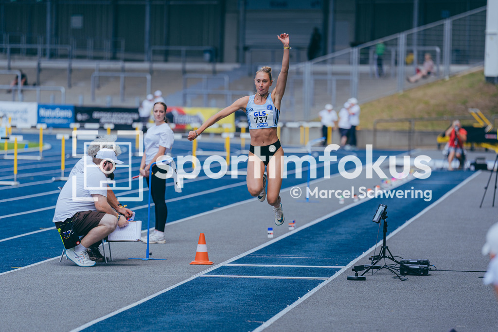 DM U23 U18 Bochum 2026 | Lotta-Henrike Werner (LG Weserbergland), Startnummer 737, Dreisprung, Deutsche Meisterschaften der U18 &amp; U23 2026, Lohrheidestadion Bochum-Wattenscheid, 04.07.2026 Foto: Marcel Schwering / sportimfokus - Realisiert mit Pictrs.com