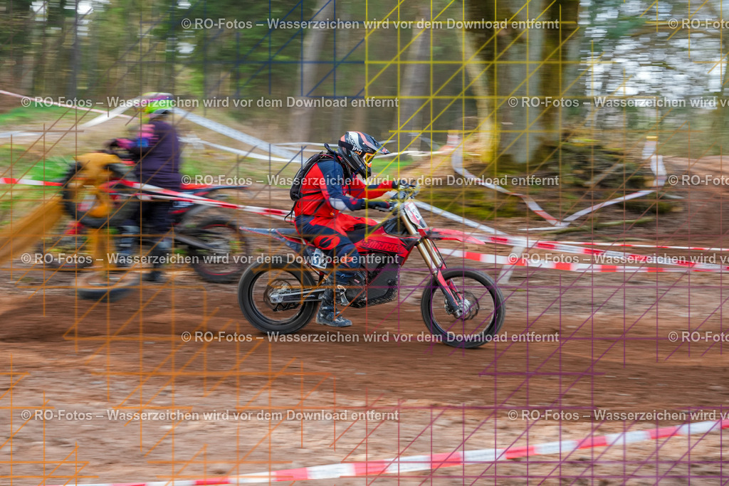 3 Lauf Mernes-2208 | Sportfotografie von RO-Fotos: Motorsport, Motocross, Enduro, Laufveranstaltungen und Triathlon. Professionelle Fotos von Sportlern und Events. - Realisiert mit Pictrs.com