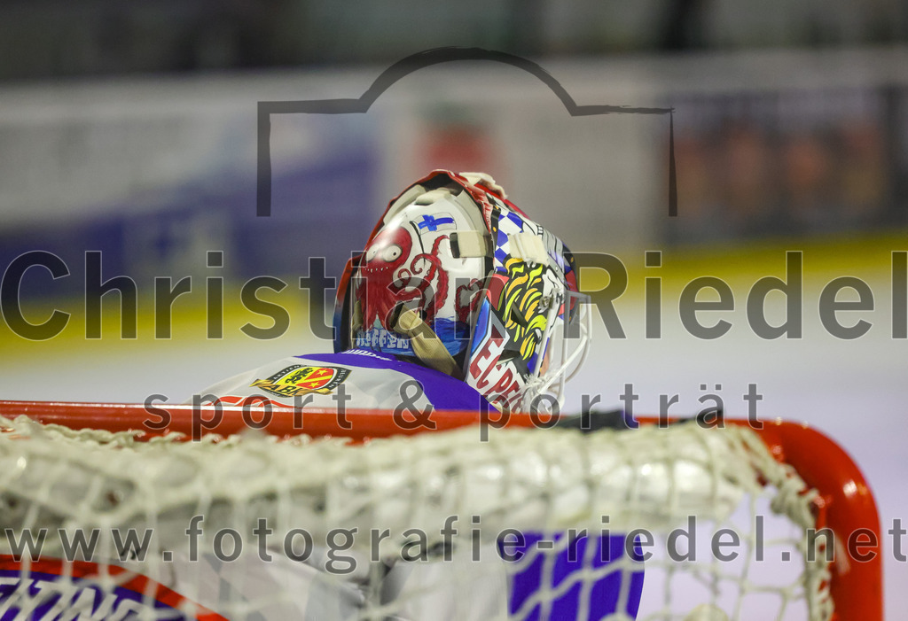 2026-02-15_038_TSV_Erding_gegen_EC_Peiting | Erding, Deutschland, 15.02.2026:Eishockey, Oberliga Süd 2025 / 2026, 47. Spieltag, TSV Erding gegen EC Peiting, Endergebnis: 4:5Torwart Tommi Steffen (EC Peiting, #1)Foto: Christian Riedel / fotografie-riedel.net