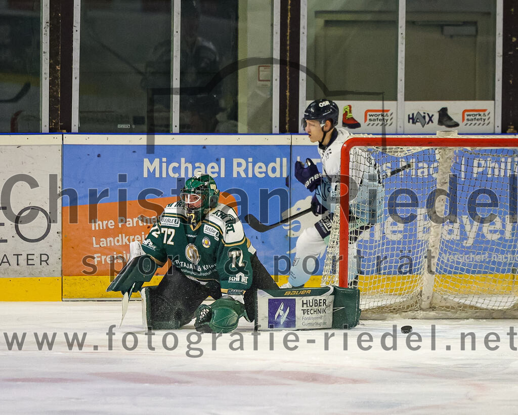 2026-01-06_103_TSV_Erding_gegen_EV_Lindau_Islanders | Erding, Deutschland, 06.01.2026:Eishockey, Oberliga Süd 2025 / 2026, 35. Spieltag, TSV Erding gegen EV Lindau Islanders, Endergebnis: 2:5Torwart David Zabolotny (Erding Gladiators, #72)Foto: Christian Riedel / fotografie-riedel.net