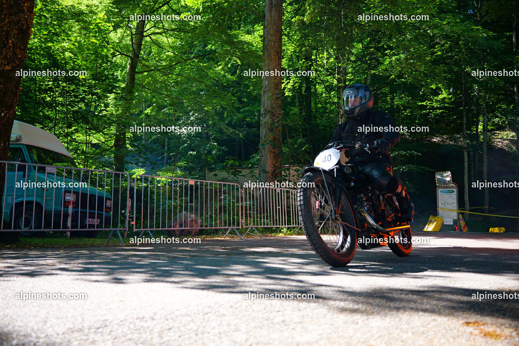 P1026127 | Erleben Sie atemberaubende, hochqualitative Fotos Ihrer Fahrt entlang der malerischen Alpenstraßen. Besuchen Sie alpineshots.com, um professionelle Aufnahmen Ihrer unvergesslichen Reise zu finden und zu kaufen - Realisiert mit Pictrs.com