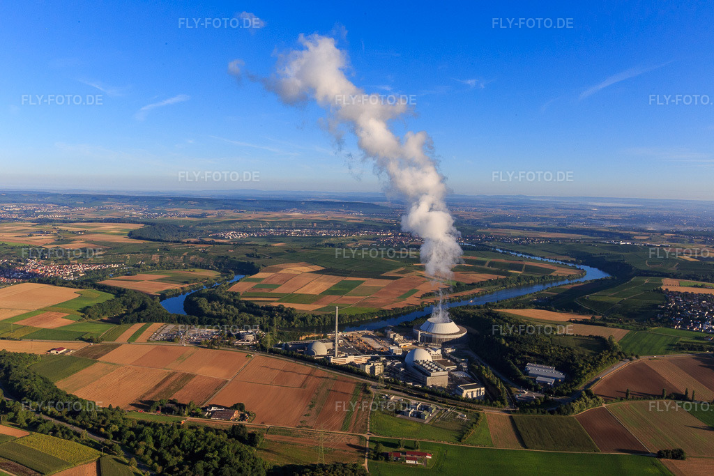 Luftbild: AKW/Kernkraftwerk Neckarwestheim der EnBW Kernkraft GmbH aus Osten in Neckarwestheim im Bundesland Baden-Württemberg in Deutschland. Foto: IMG_093791.jpg vom 23.08.2016 durch Werner Riehm/FLY-FOTO.deWWW.ENBW.COM