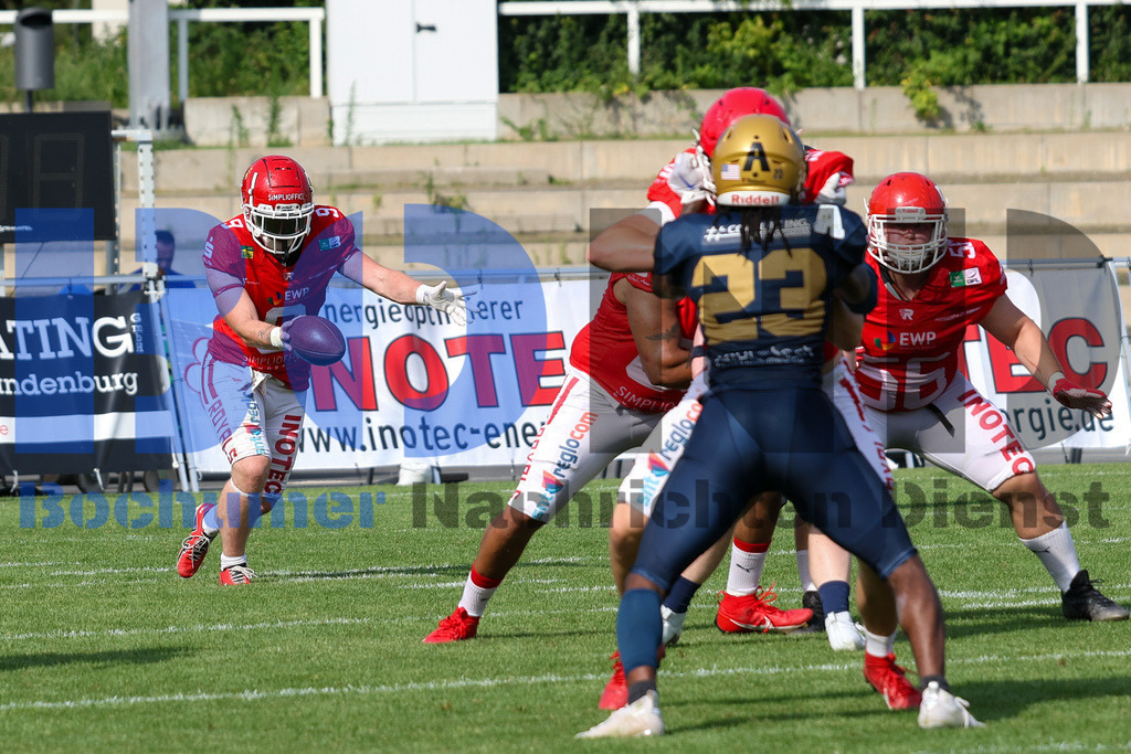 GFL: Potsdam Royals vs. Dresden Monarchs{date} -  | {headline}(Foto: Thomas Sobotzki / BOND) - Realisiert mit Pictrs.com