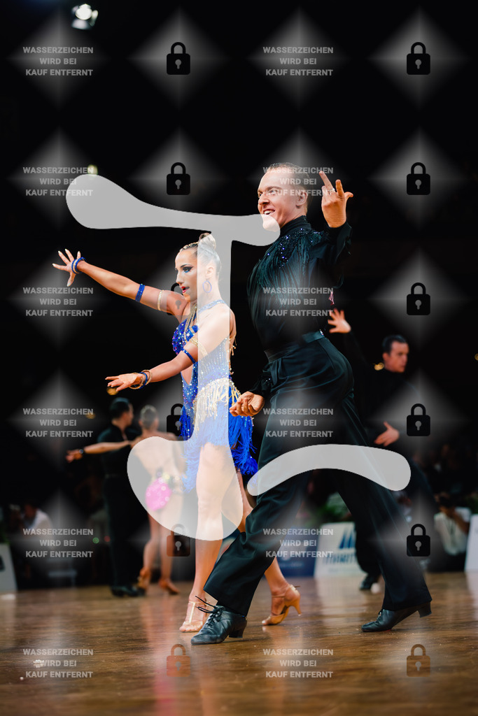 GOC 2025 - WDSF GrandSlam Latin 123rd-126th (61) Kevin Baumann _ Alisa Klemm (Germany)-2025-08-23-1096 | Webshop for digital downloads and prints of dance sport, event & show photographer Julian Link - Realisiert mit Pictrs.com