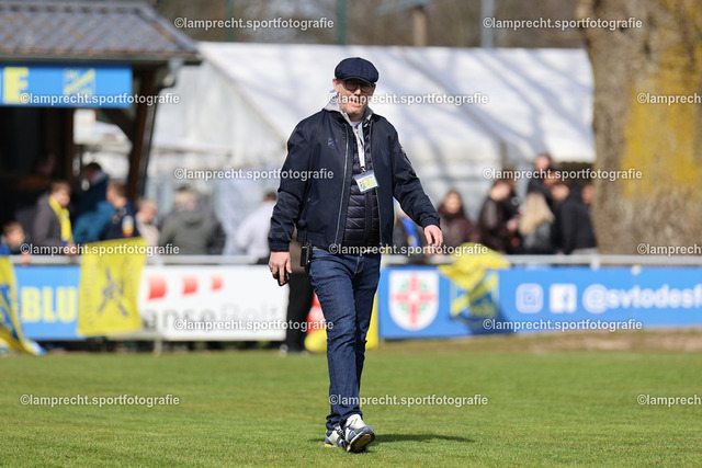 Fußball I Herren I Saison 2025-2026 I SHFV-Lotto-Pokal I Halbfinale I SV Todesfelde - VfB Lübeck 017 | Heiko Spiering (Sportlicher Leiter, SV Todesfelde) - Realisiert mit Pictrs.com
