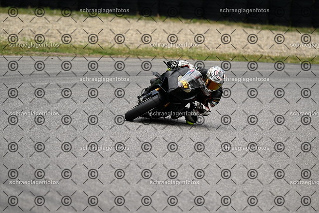 25bt02-0485 | markuskiefer.com - Realisiert mit Pictrs.com