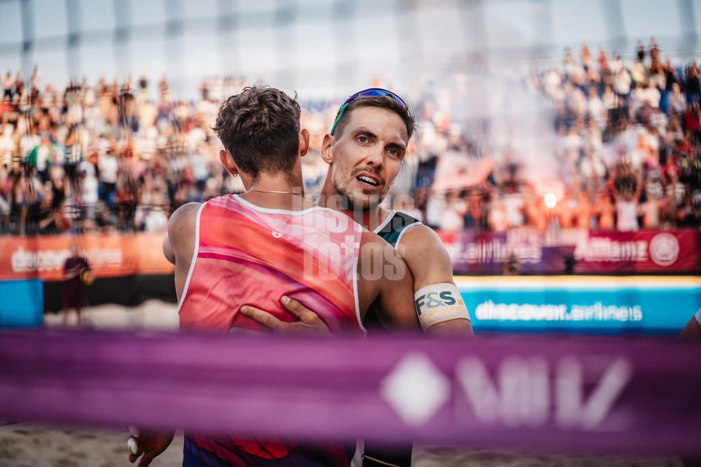 Beachvolleyball | Männer | Deutsche Meisterschaften 2025 Timmendorfer Strand | 04.09.2025 | v.l. Hennes Nissen und David Poniewaz