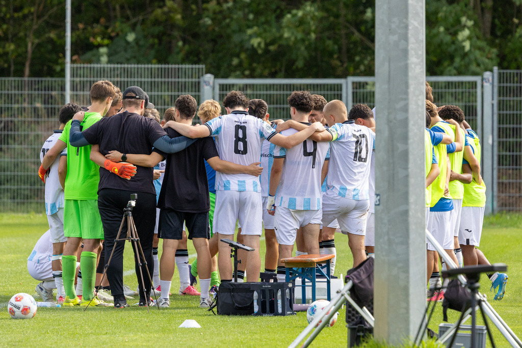 20260830-U19_DFB-Pokal_FCH-1860_115 | 1.FC Heidenheim 1846 vs. TSV 1860 München, Fußball, U19, DFB-Pokal, 2026/2027, 2. Runde, 30.08.2026 in Heidenheim, Walter-Birkhold-Jugendstadion(Foto: Michael Bulling) - Realisiert mit Pictrs.com