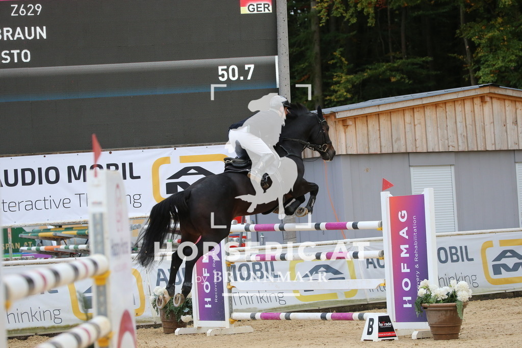 DL2Q5733 | Willkommen bei Brunnmayr - Design & Fotografie – Ihrem Spezialisten für Reitturniere und Pferdeveranstaltungen in Oberösterreich, Salzburg und Bayern! Seit über 17 Jahren sind wir leidenschaftlich dabei.