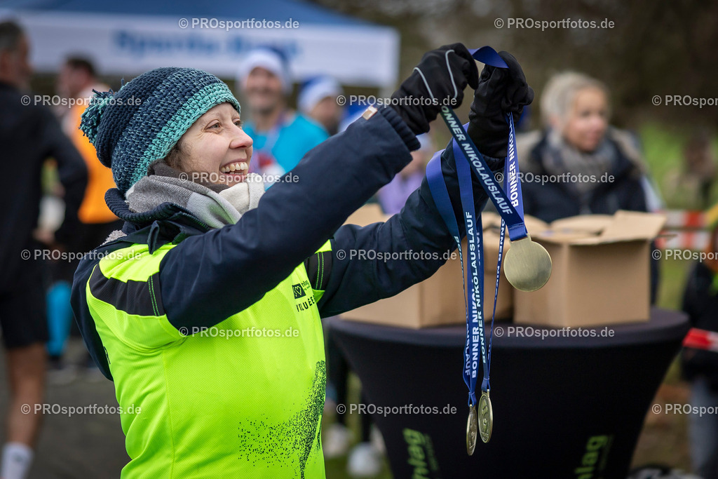 Bonner Nikolauslauf in Bonn, 08.12.2024 | Impressionen vom Bonner Nikolauslauf am 08.12.2024 in Bonn (Freizeitpark Rheinaue). Foto: BEAUTIFUL SPORTS/Axel Kohring