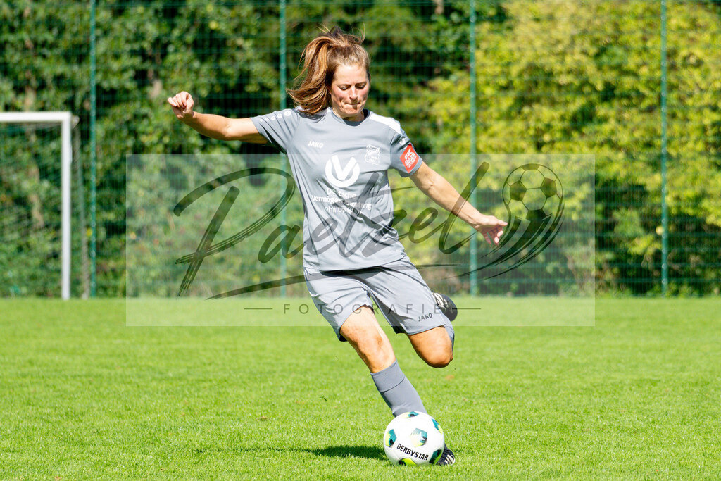 20260906_RULSVK_1002 | Fußball, Frauen:   beim Spiel der Kreisliga zwischen SG Rulle/Haste vs. SV Kettenkamp am 06.09.2026 im Stavermann-Sportpark in Rulle/Wallenhorst, Deutschland.(Foto von Nico Paetzel) - Realisiert mit Pictrs.com