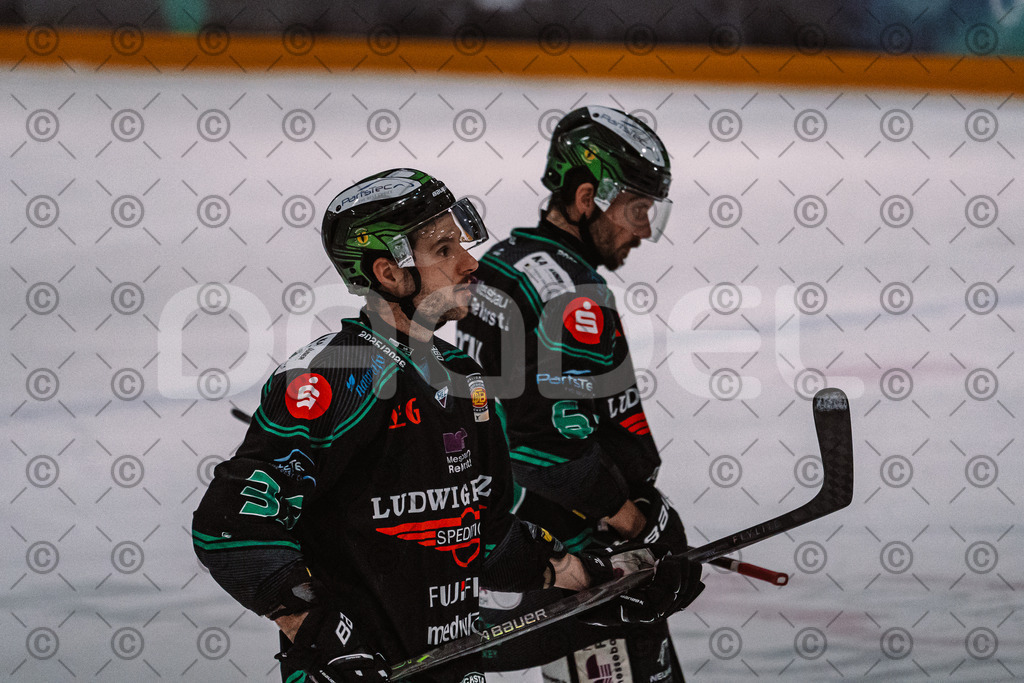 Alligators_vs_Passau_26_12_2025-073 | Höchstadt Alligators Fotogalerie: Eishockey-Action aus Franken. Professionelle Spielfotos, Portraits & Stadionbilder zum Download. Jetzt entdecken! - Realisiert mit Pictrs.com